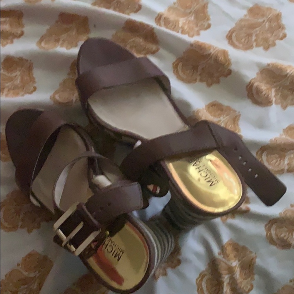 Michael Kors block heels - Picture 2 of 2